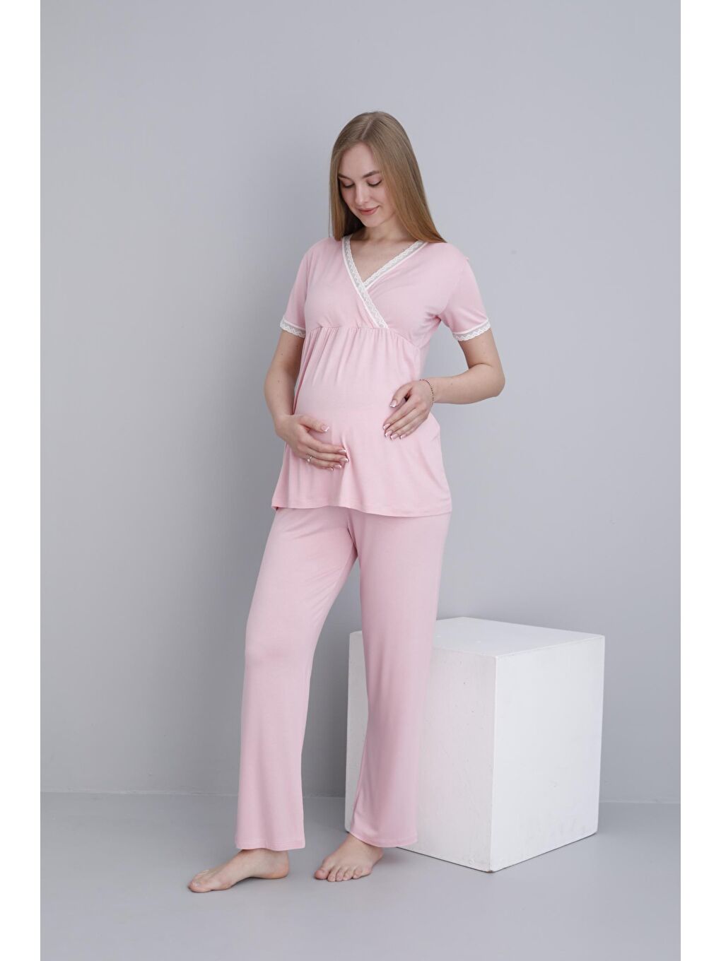 Pembe Pudra Dantel Şeritli V Yaka Sabahlıklı Hamile ve Lohusa Pijama Takımı-4