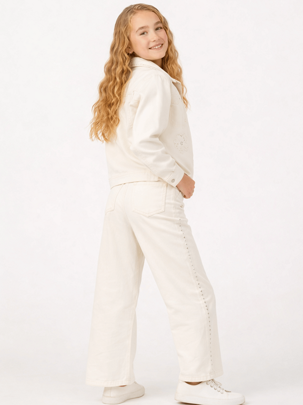 Beyaz Pamuklu Ceket Pantolon Tişörtlü Kız Çocuk 3lü Takım-3