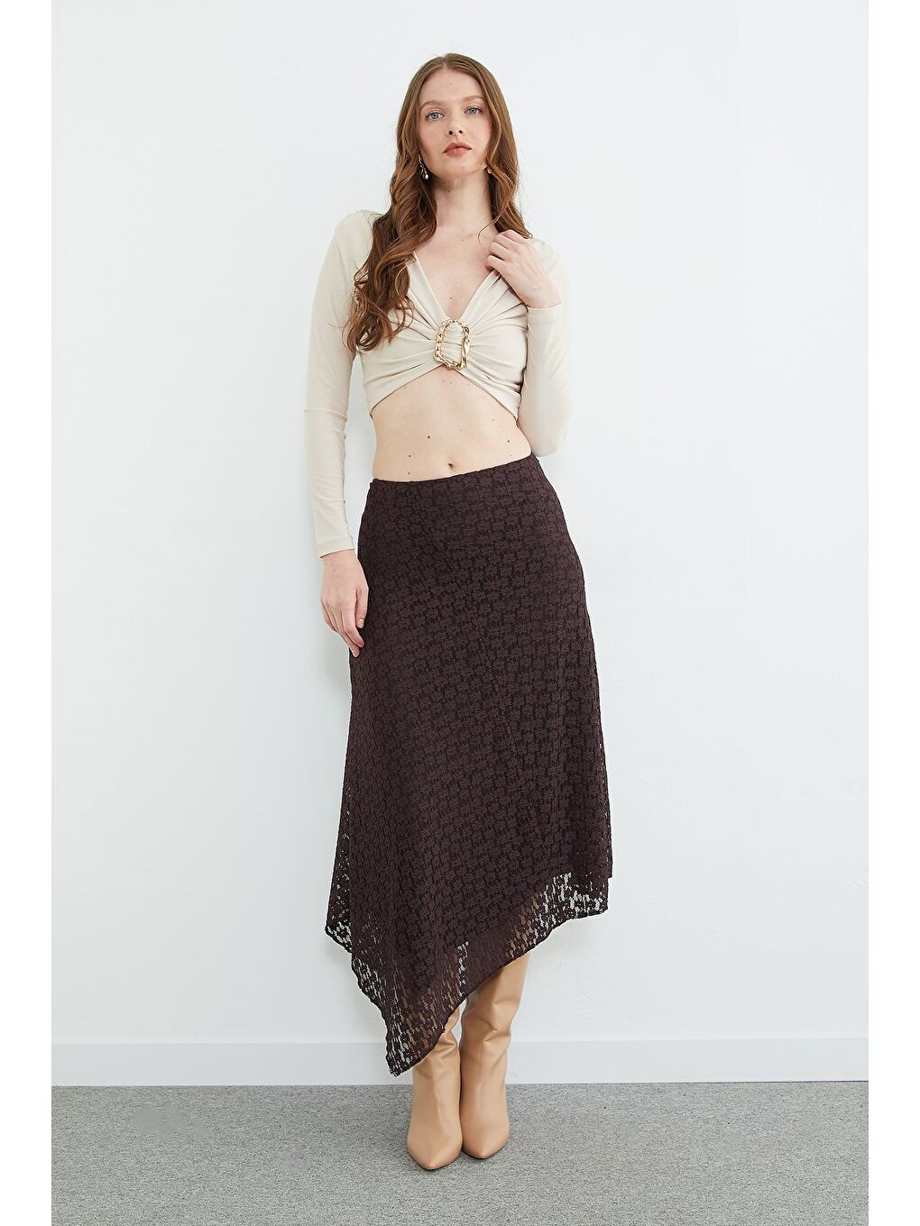 Kahverengi Dantelli Beli Fermuarlı Asimetrik Kesim Etek-4