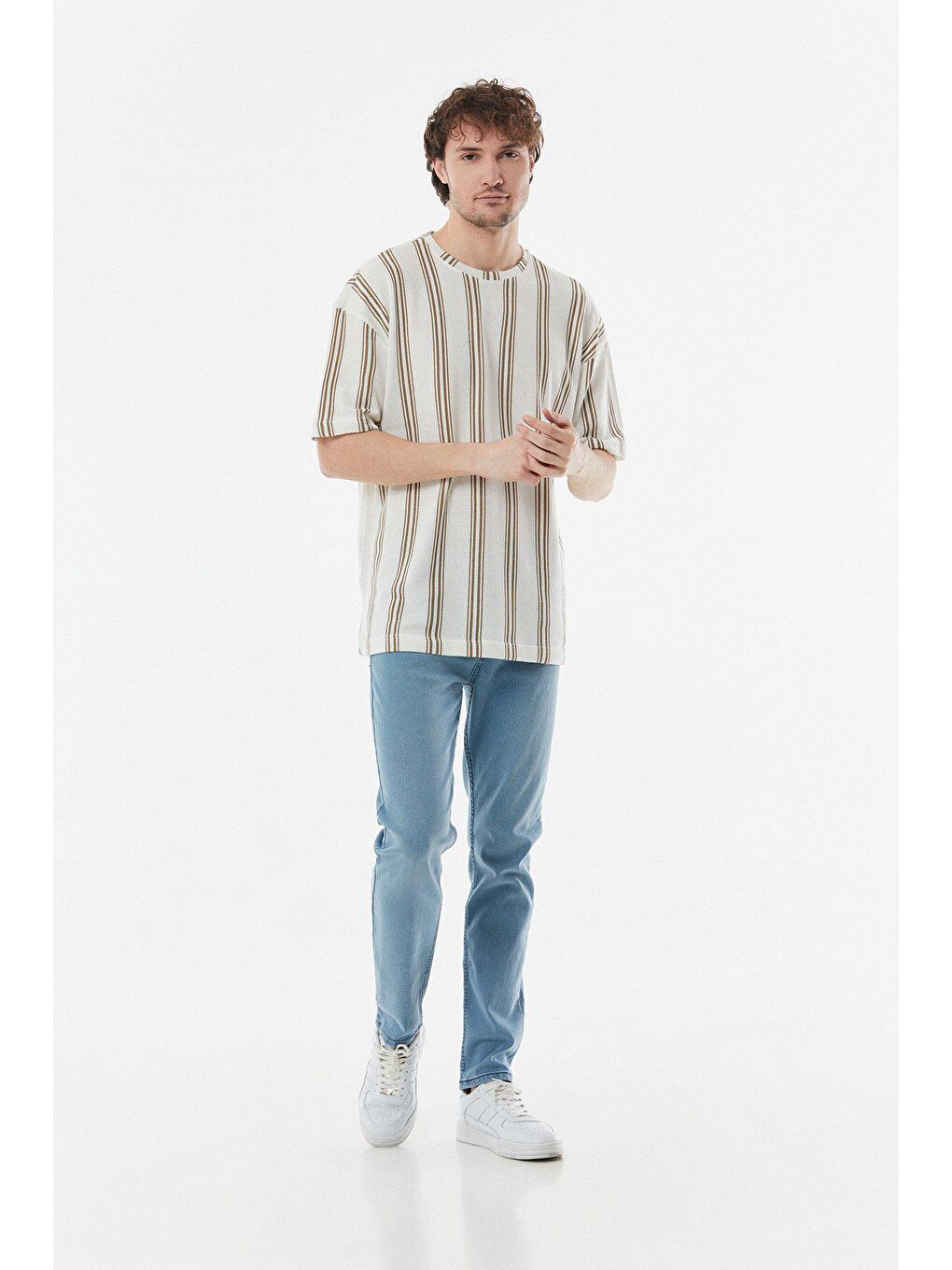 Bej Çizgili Bisiklet Yaka Oversize Tişört-1