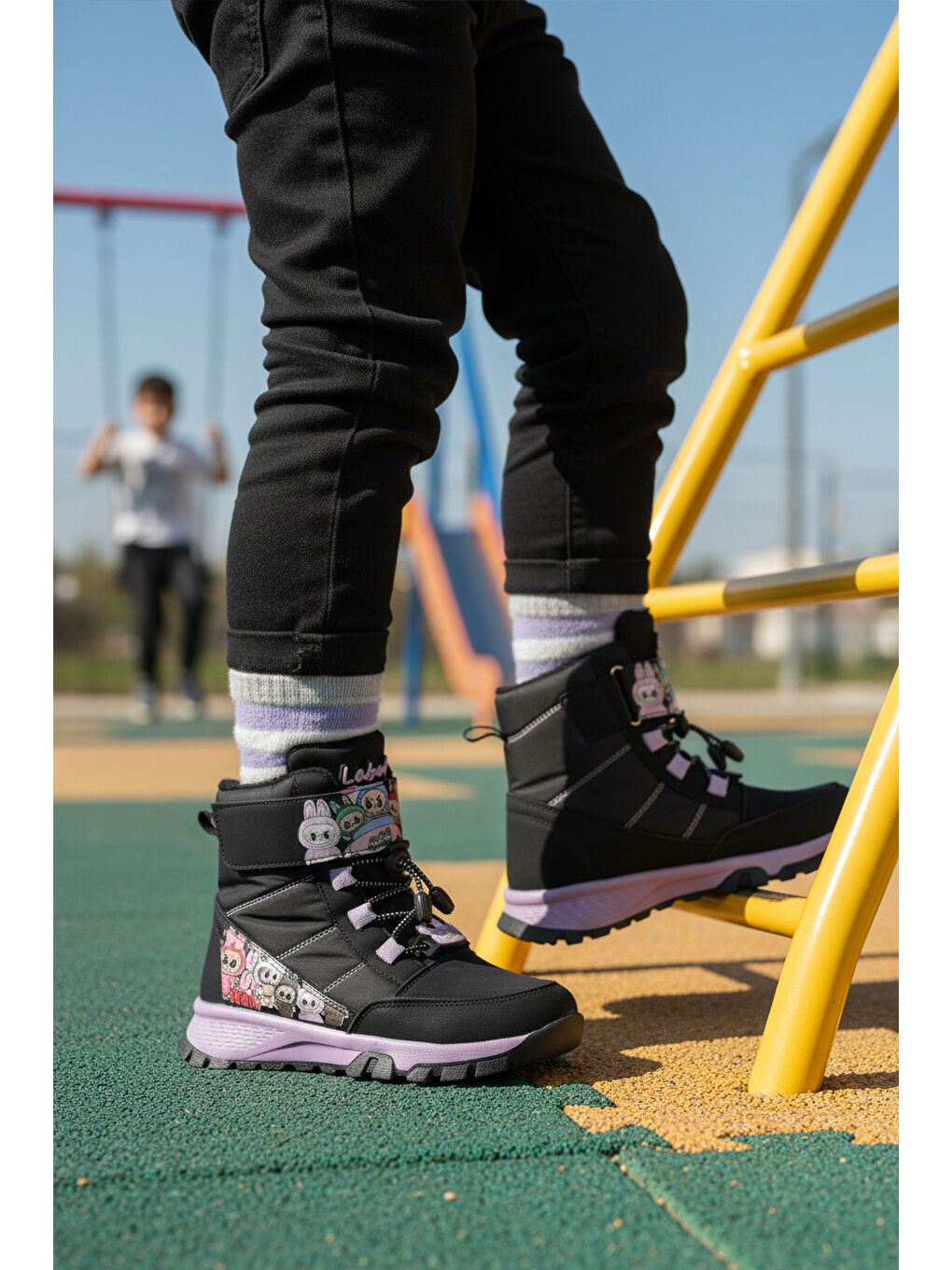 Siyah İçi Kürklü Soğağa Dirençli Kaymaz Kız Çocuk Bot 999 F-2