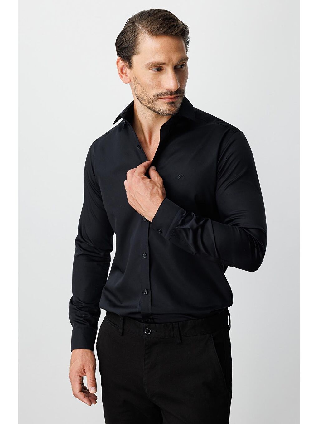 Siyah Slim Fit Dar Kalıp Klasik Yaka Düz Uzun Kollu Cepsiz %100 Pamuk Gömlek-2