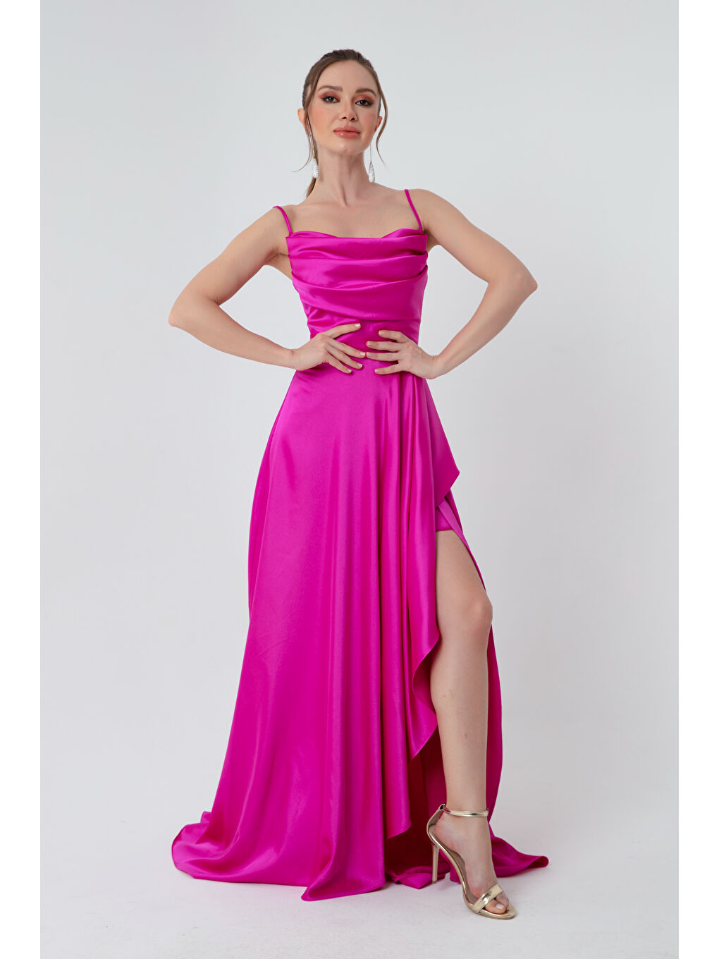 Kadın Fuşya Volanlı Yırtmaçlı Saten Abiye & Mezuniyet Elbisesi-2