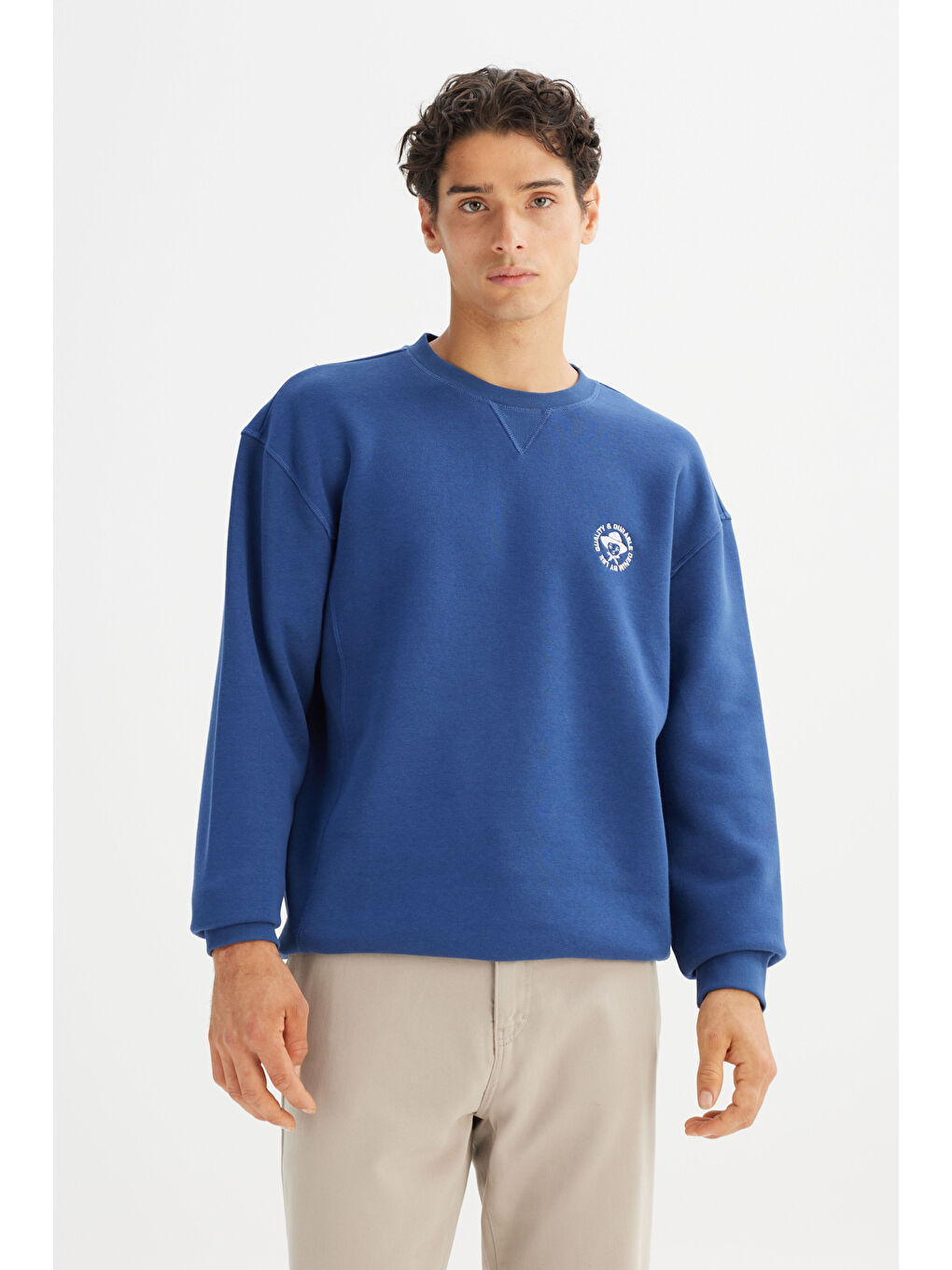 Lacivert Pamuklu İçi Polarlı Regular Fit Kapüşonlu Logo Detaylı Sweatshirt-2