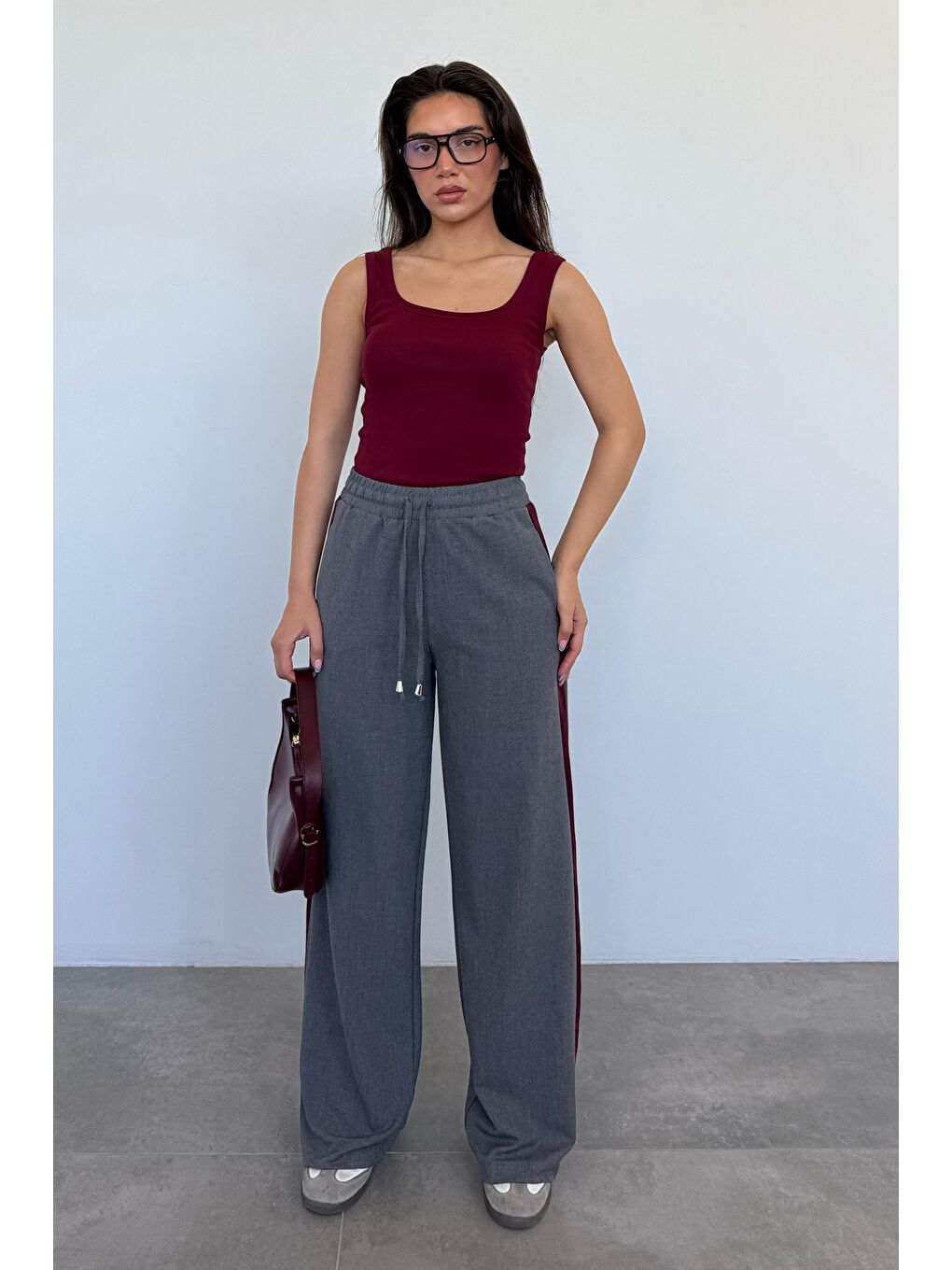 Antrasit Şerit Detaylı Bol Paça Kadın Pantolon Mg2441-2