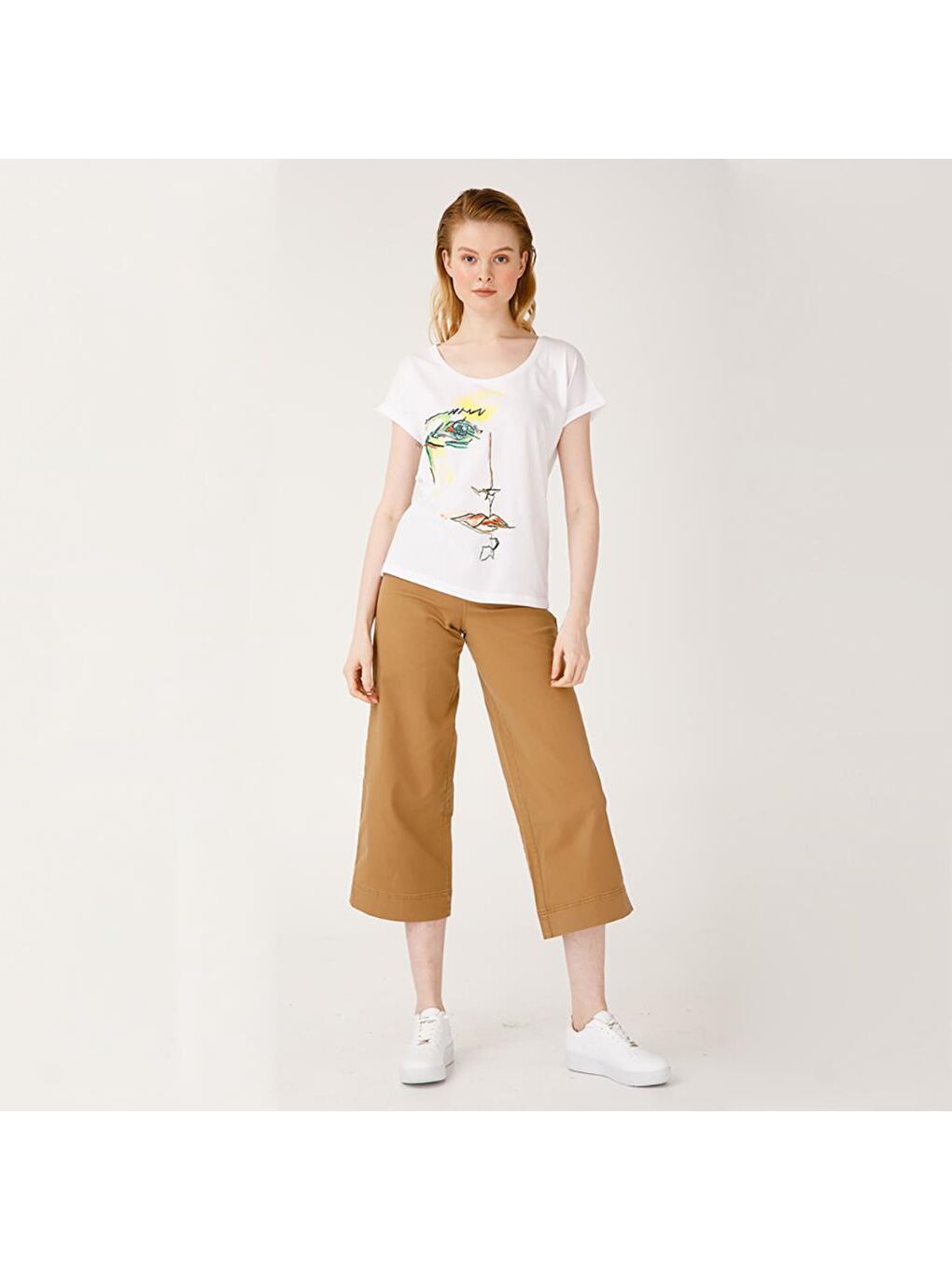 Beyaz Green Face T-Shirt-3