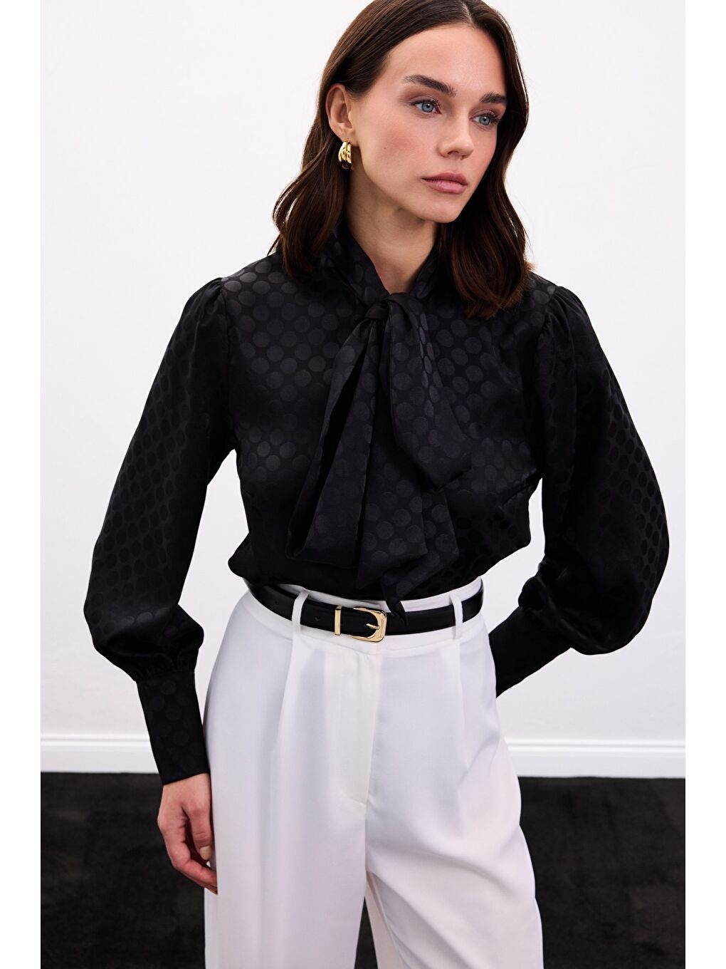 Puantiye Desenli Gömlek - Siyah