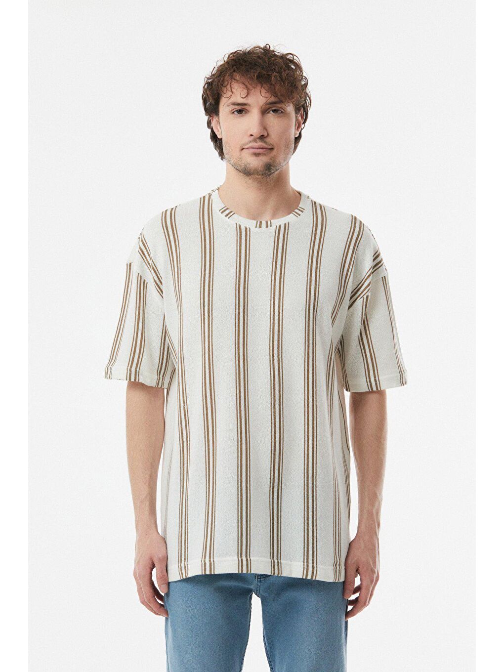 Bej Çizgili Bisiklet Yaka Oversize Tişört-4