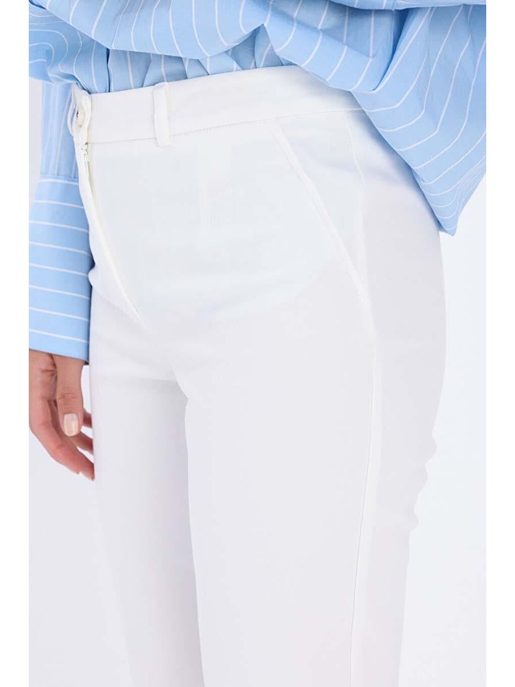 Beyaz-Pamuklu Duble Paça Dar Kesim Pantolon-4