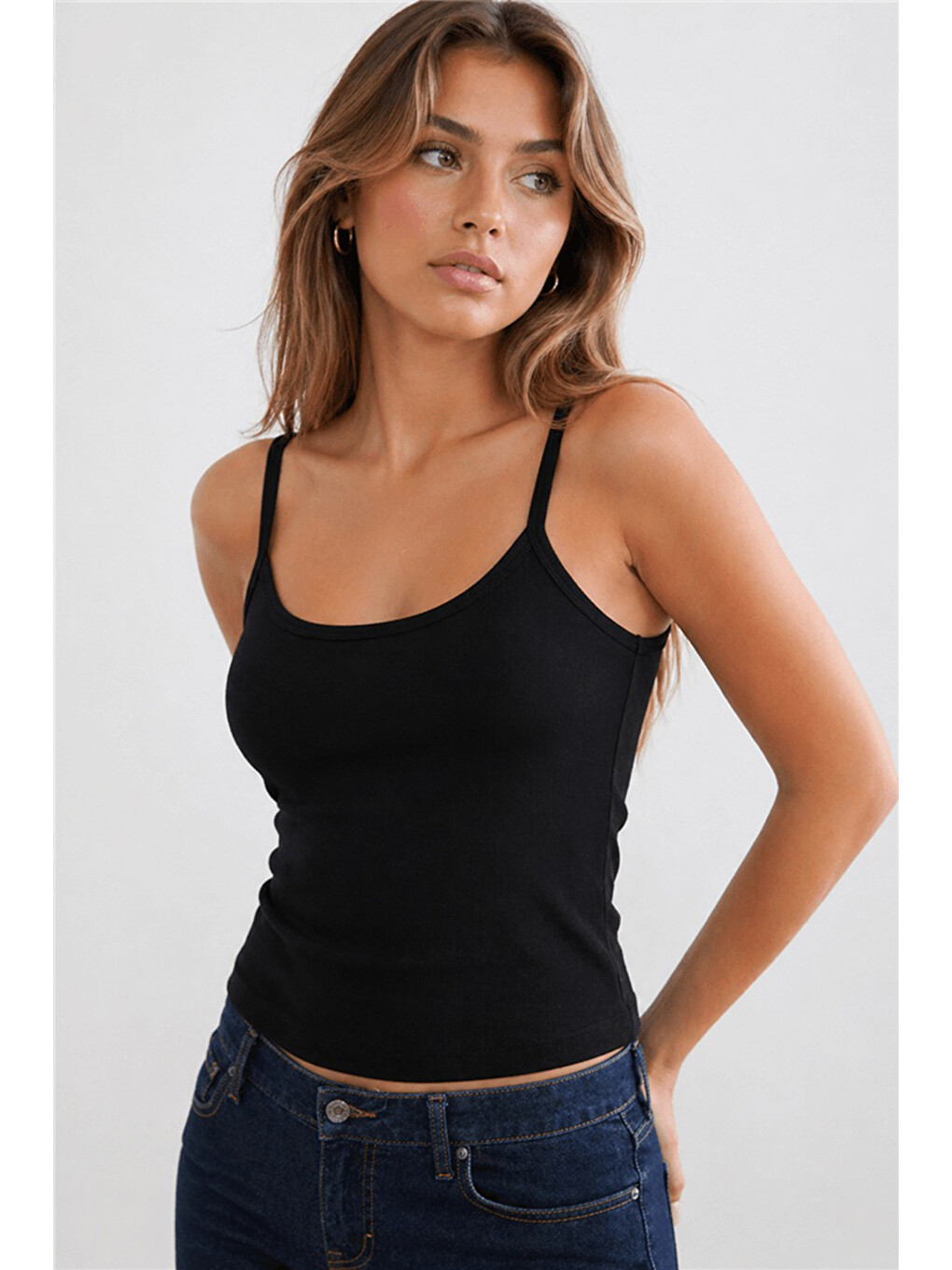 Siyah Regular Fit Yuvarlak Yaka Atlet 26Y0702K1-3