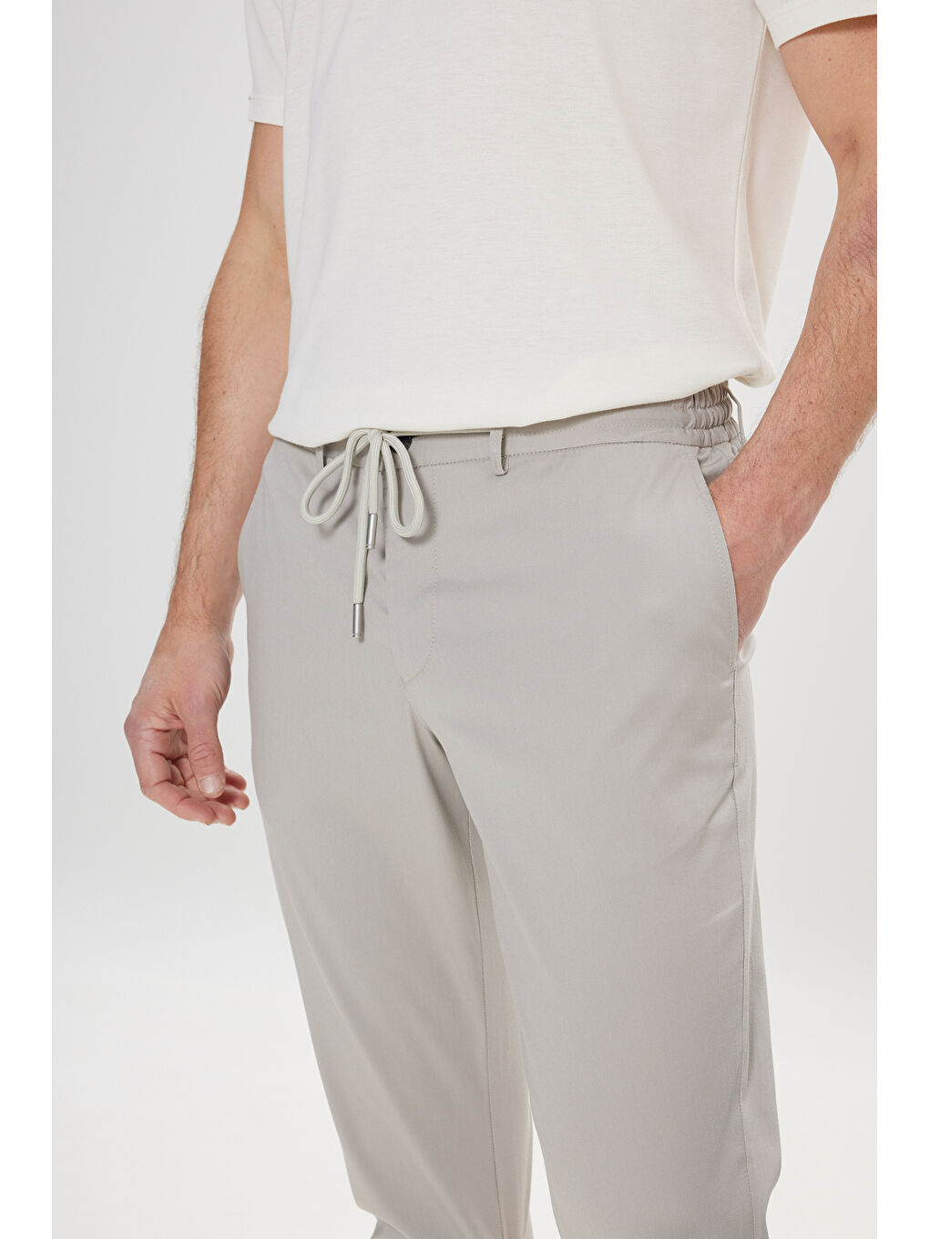 Erkek Açık Gri Slim Fit Dar Kesim Yan Cepli Desenli Beli Lastikli Pantolon-2