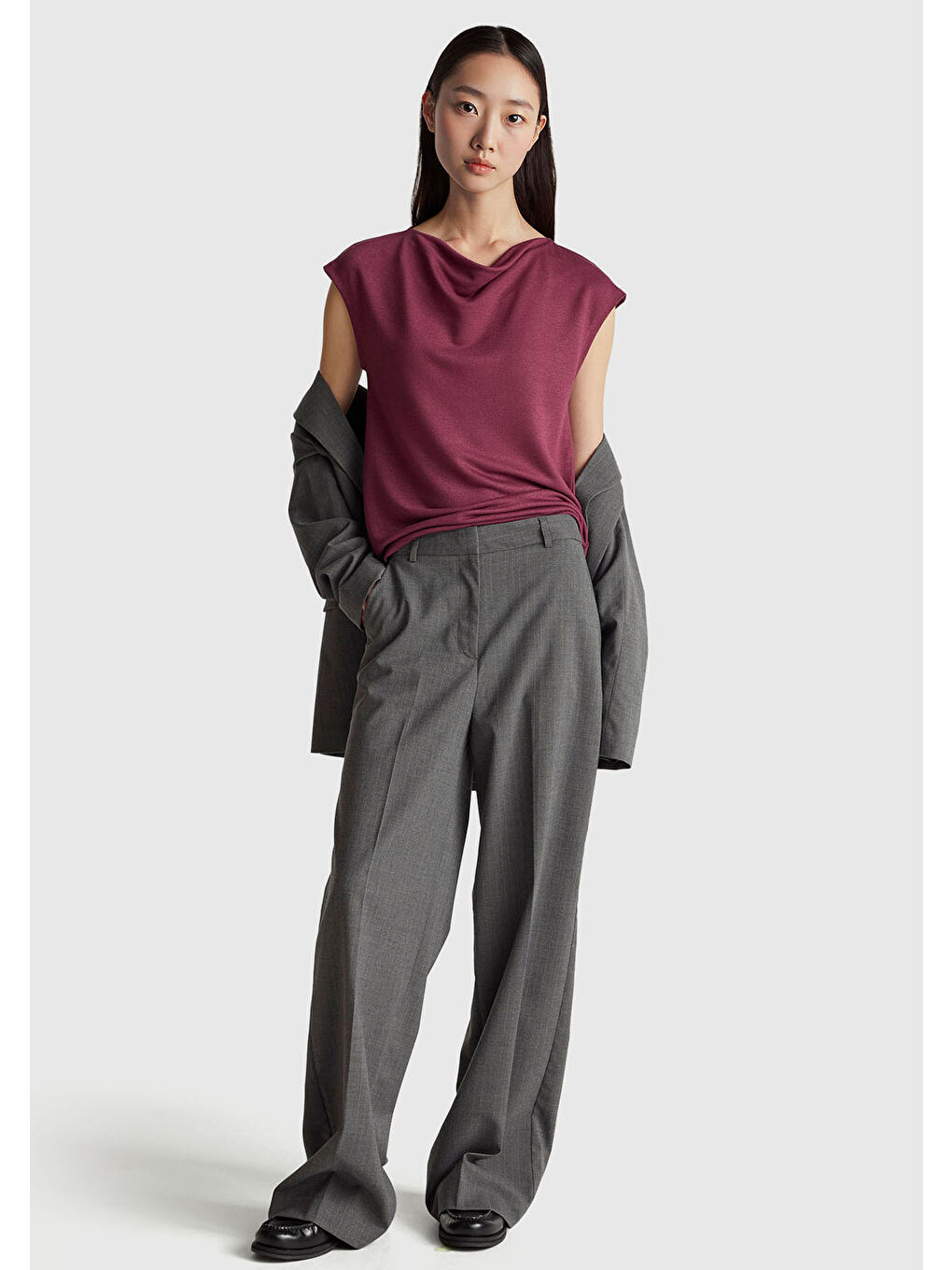 Kadın Mürdüm Viskoz Karışımlı Kayık Yaka Kolsuz Üst-4