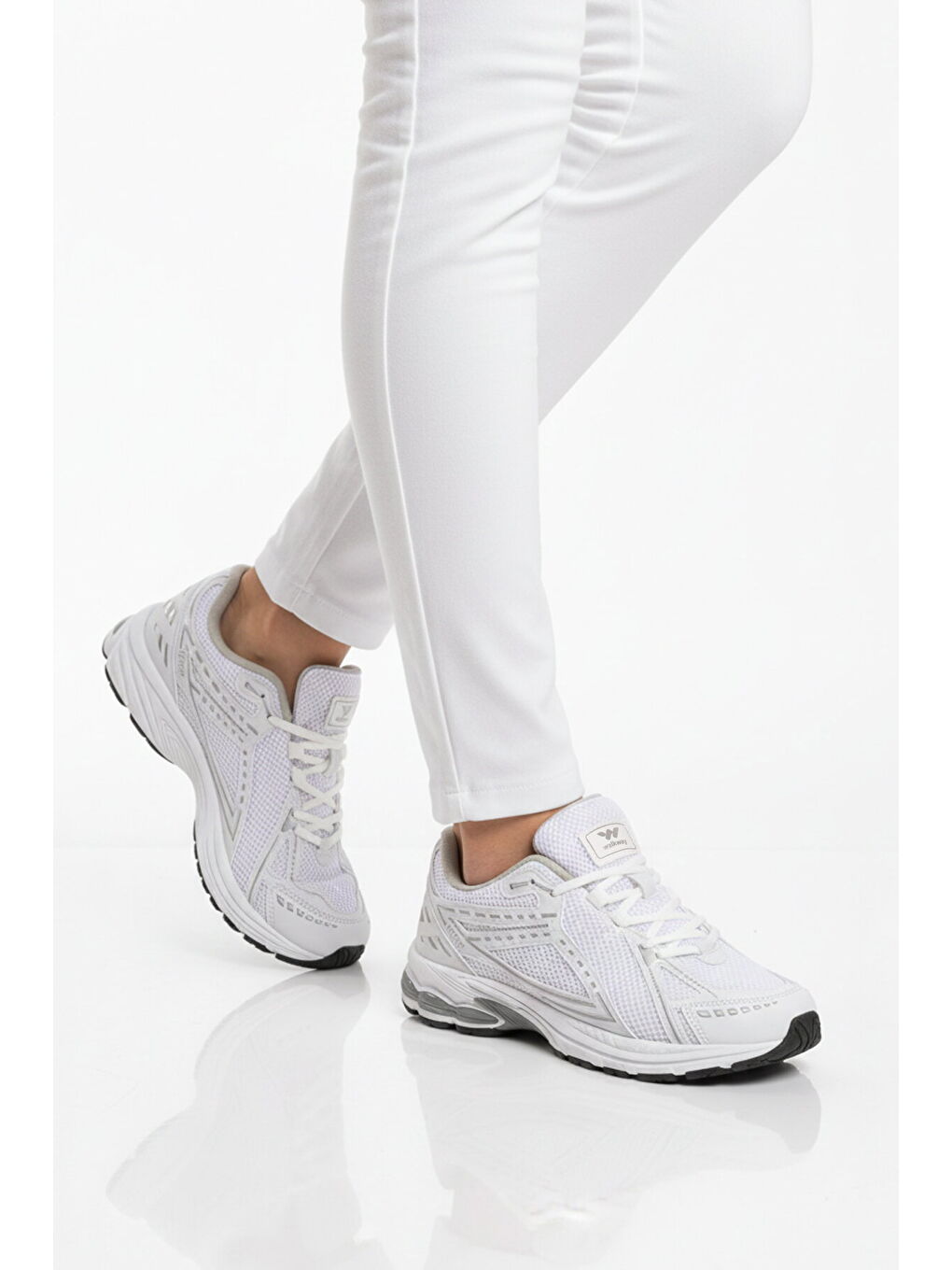 Beyaz Fileli Hafif Hava Alabilen Erkek Spor Ayakkabı 1505 Ruth M