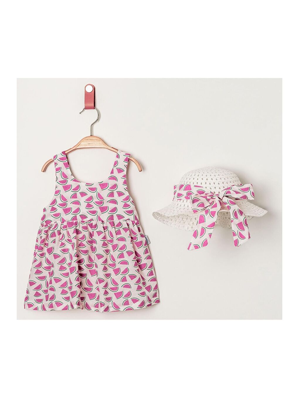 Kırmızı Tatlı Karpuz Desenli Şapkalı Fiyonklu Kız Bebek Elbisesi-4