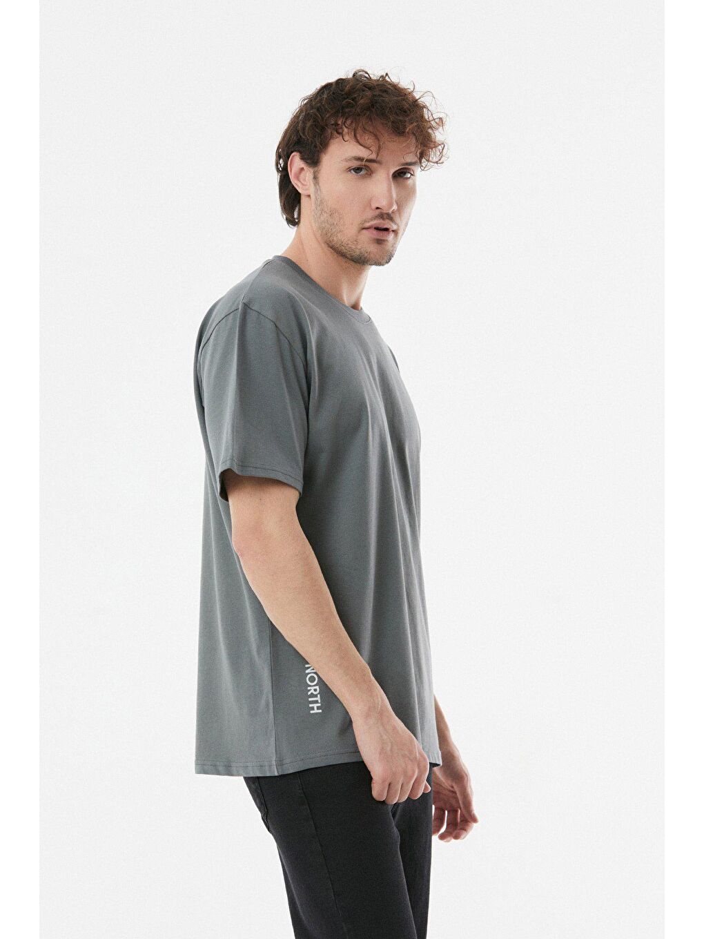 Gri Arkası Baskılı Bisiklet Yaka Oversize Tişört-2