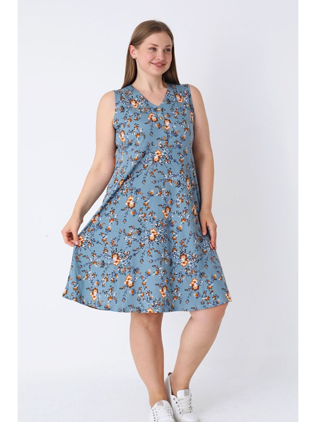 Mavi Kadın Çiçek Desenli Cepli Düğmeli Askılı Büyük Beden Pamuklu Elbise-1