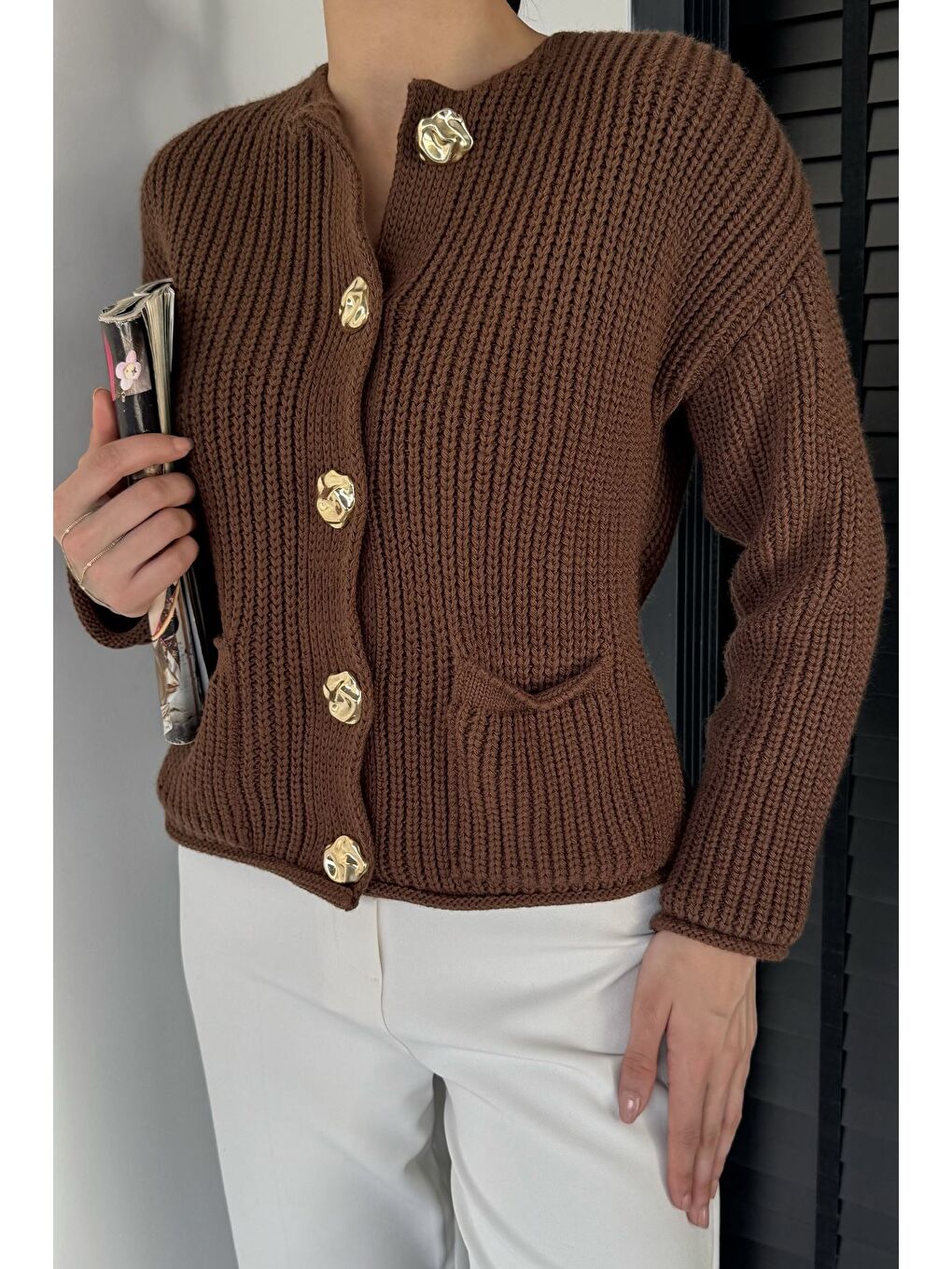Kahverengi Kadın Çift Cepli Triko Ceket