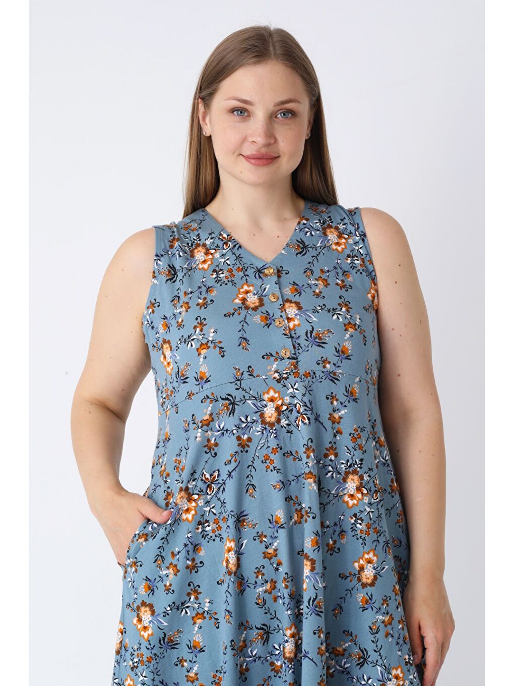 Mavi Kadın Çiçek Desenli Cepli Düğmeli Askılı Büyük Beden Pamuklu Elbise-2
