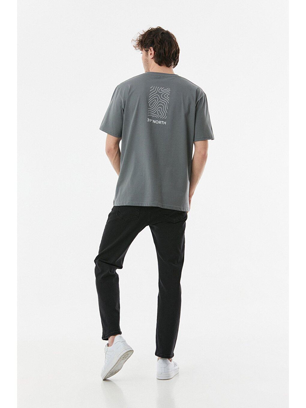 Gri Arkası Baskılı Bisiklet Yaka Oversize Tişört-3