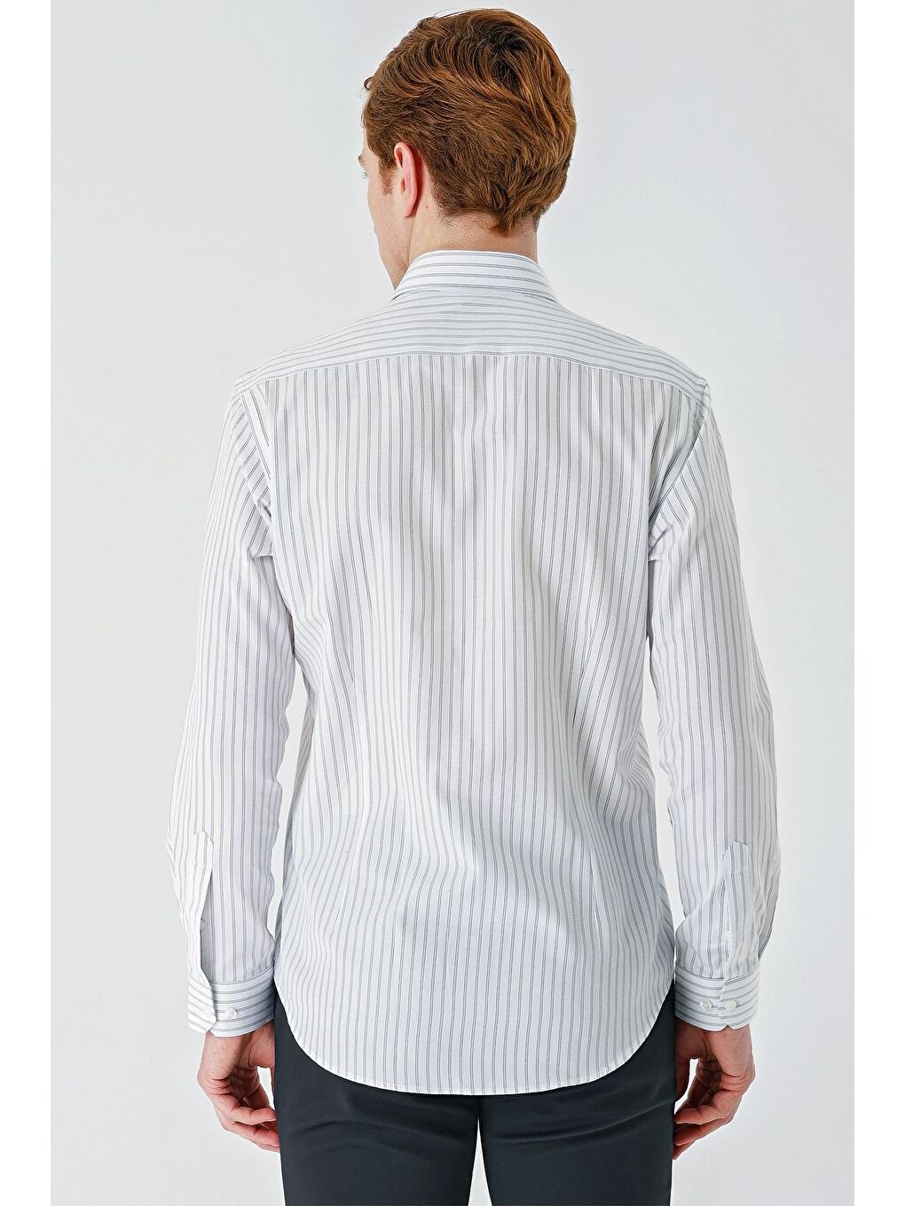 Beyaz Uzun Kollu Çizgili Armürlü Cepsiz Pamuklu Klasik Slim Fit Dar Kesim Gömlek 1004240229-6