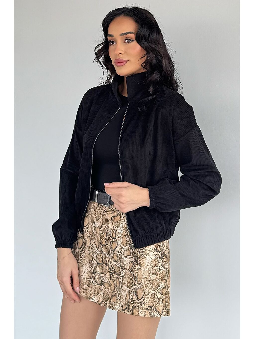 Siyah Fermuarlı Fitilli Kadife Ceket-1