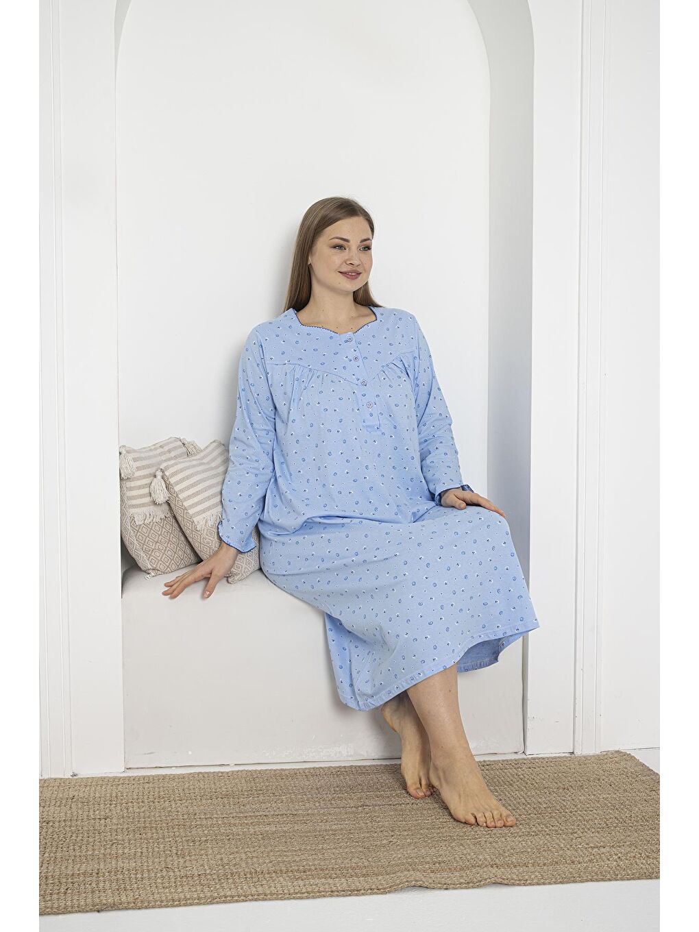 Mavi Uzun Kol Düğmeli Yaka %100 Pamuklu Penye Büyük Beden Anne Geceliği 933-4