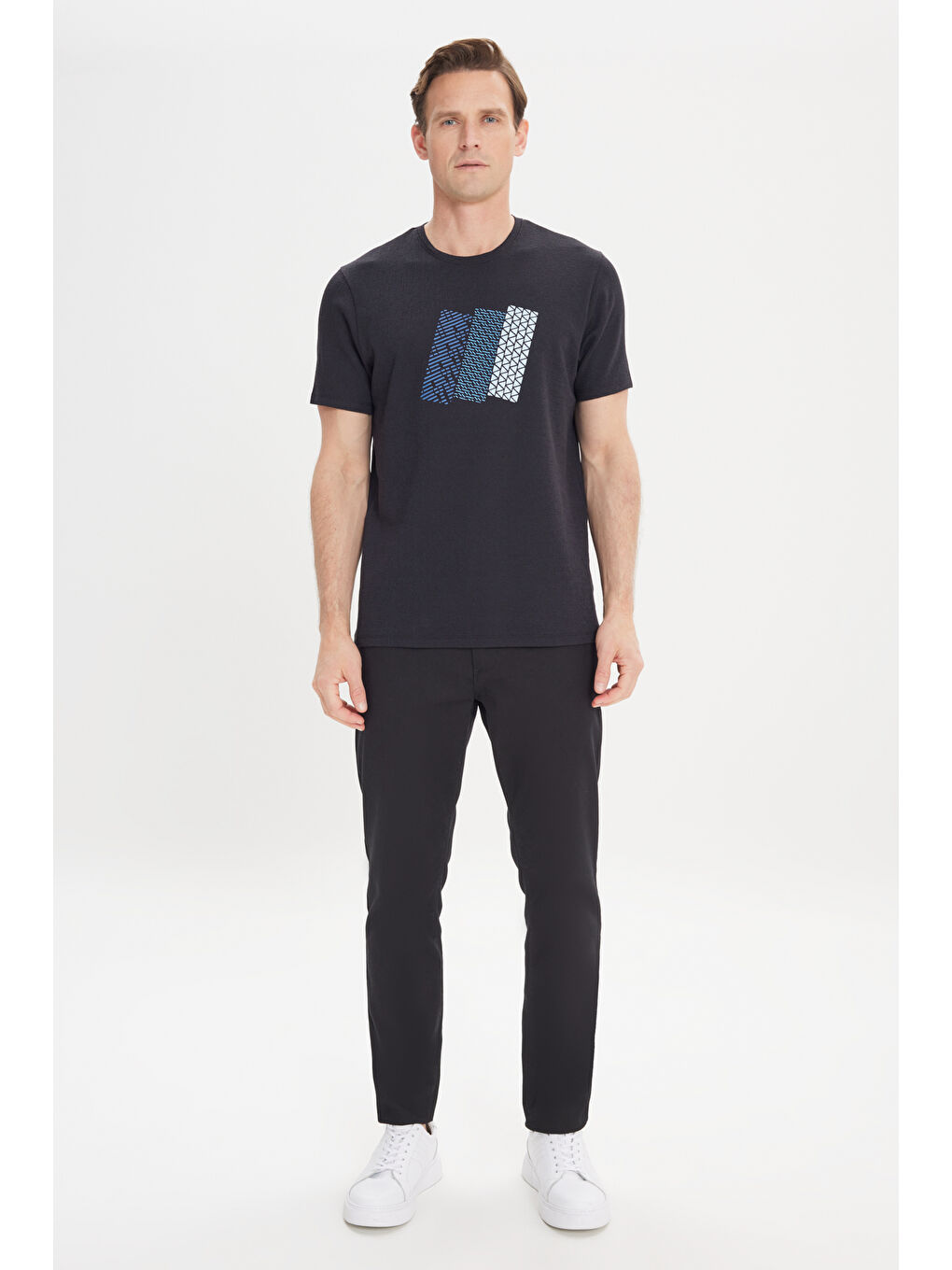 Erkek Siyah Slim Fit Dar Kesim Pamuklu Baskılı Bisiklet Yaka Tişört-2