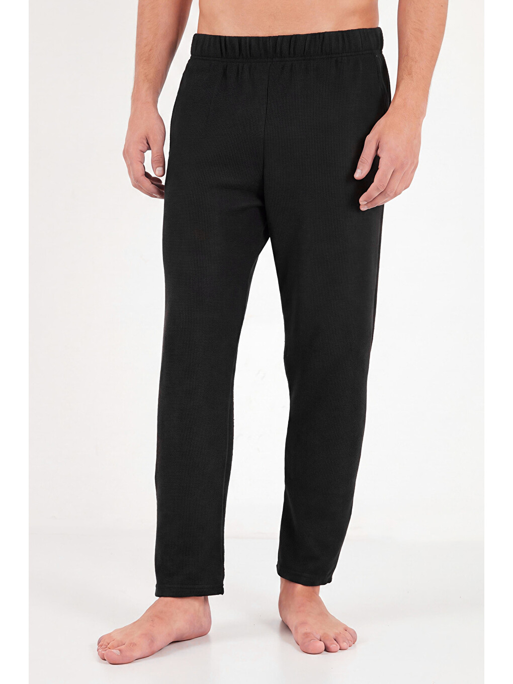 Siyah Ultra Soft Minimal Nakışlı Uzun Kollu Pijama Takımı 6575009-5