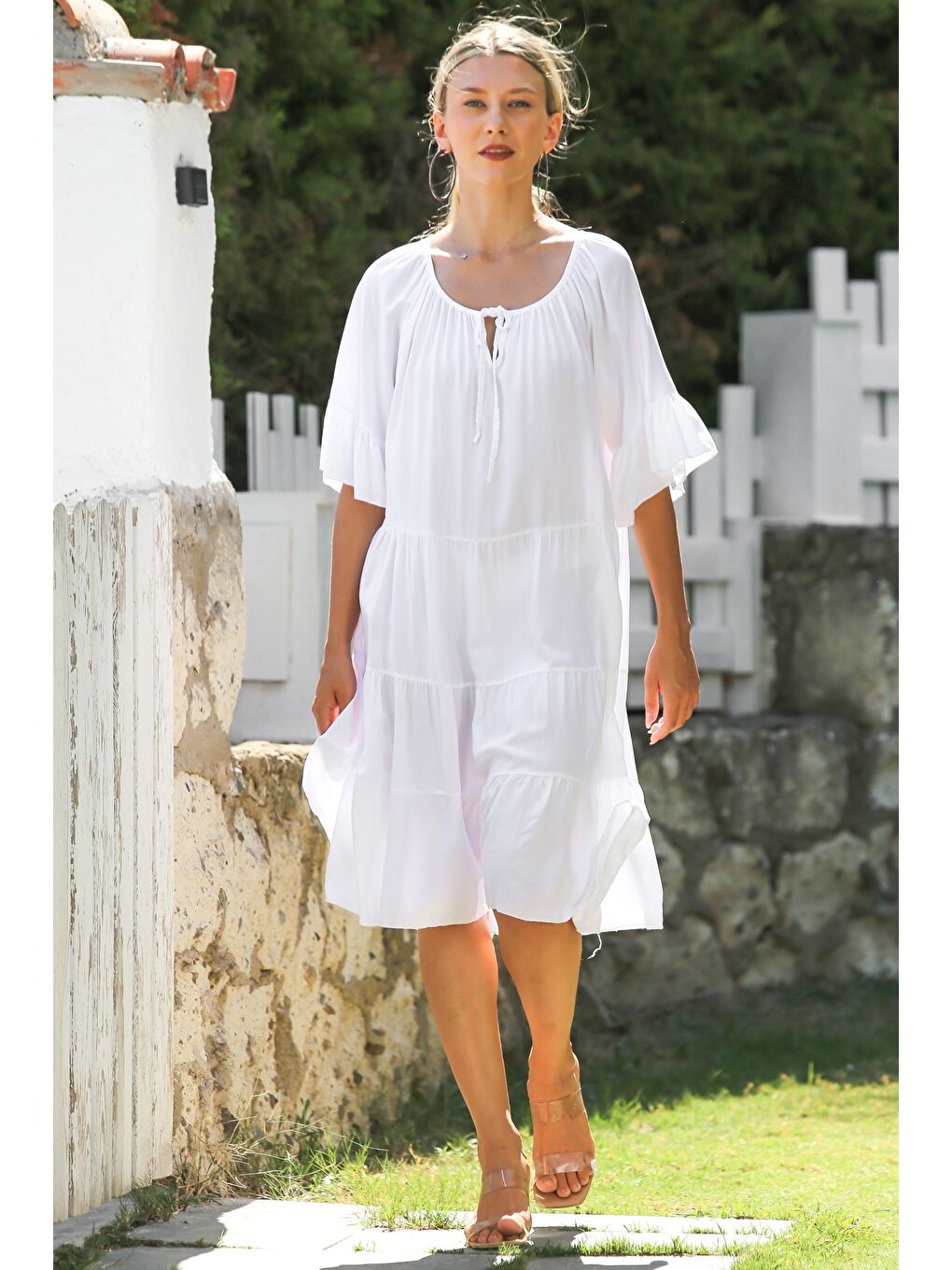 İtalyan Beyaz Havuz Yaka Fırfırlı Kol Eteği Fırfırlı Dokuma Casual Elbise-3