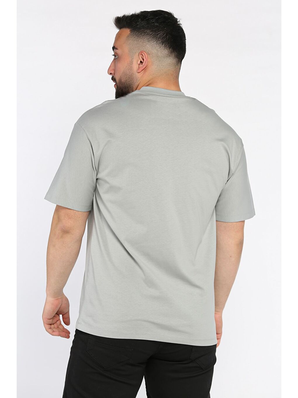 Gri Erkek Yaka Baskılı Oversize Tişört-2