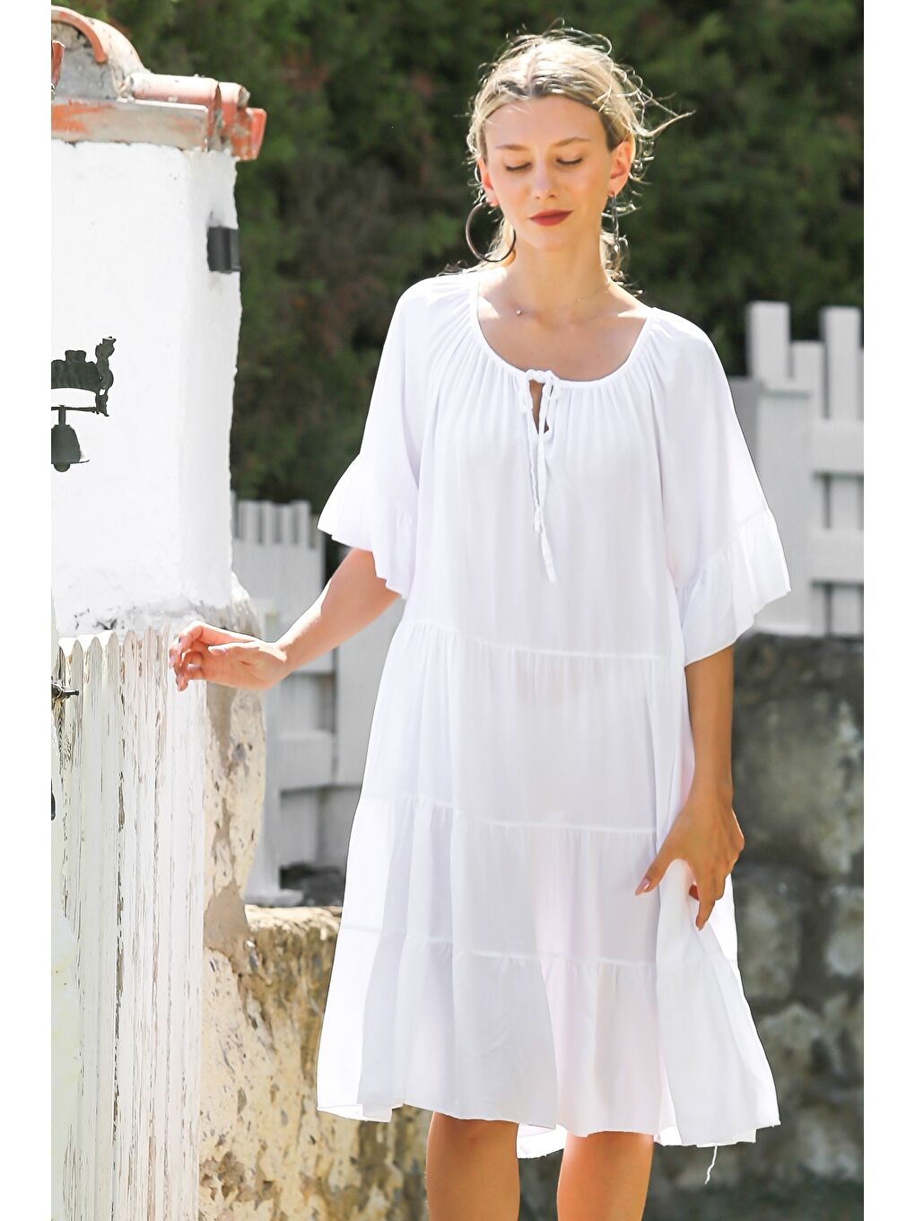 İtalyan Beyaz Havuz Yaka Fırfırlı Kol Eteği Fırfırlı Dokuma Casual Elbise-5