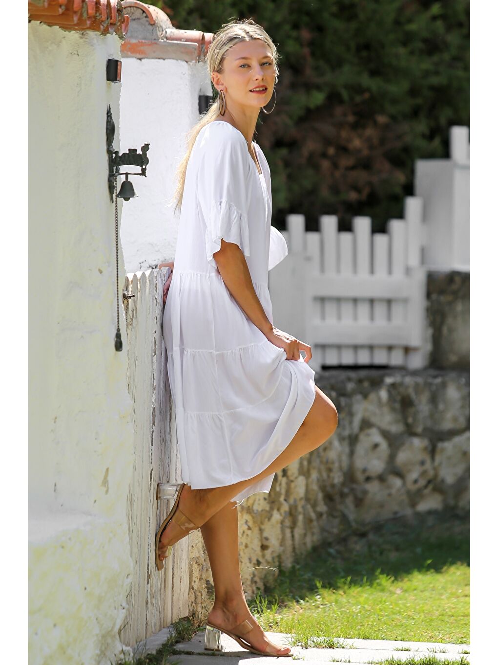 İtalyan Beyaz Havuz Yaka Fırfırlı Kol Eteği Fırfırlı Dokuma Casual Elbise-6