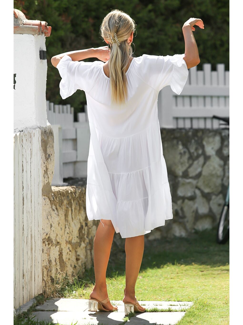 İtalyan Beyaz Havuz Yaka Fırfırlı Kol Eteği Fırfırlı Dokuma Casual Elbise-7