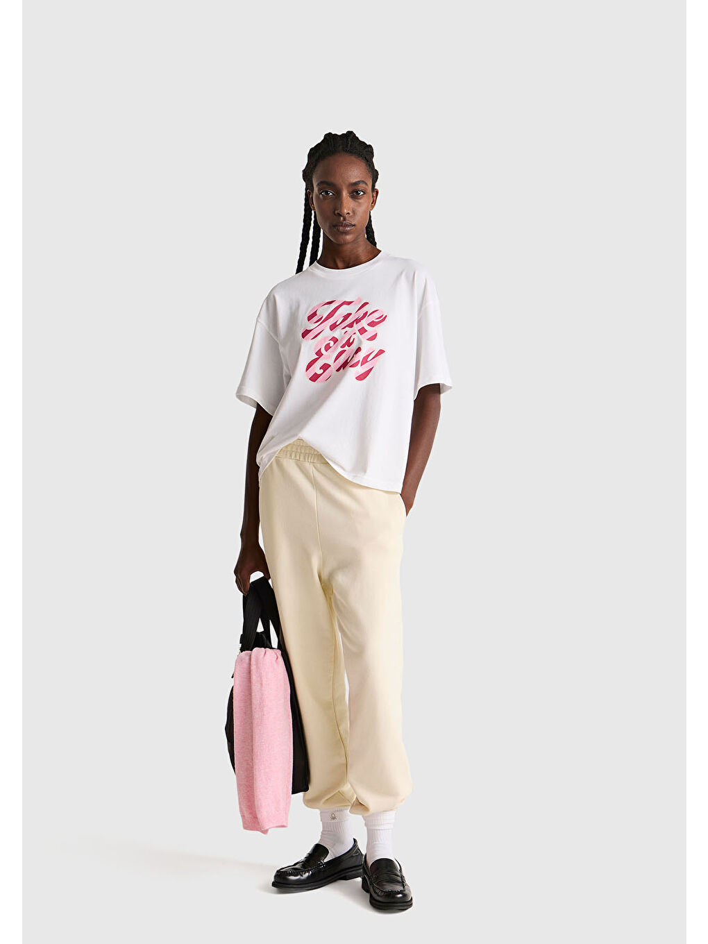 Kadın Beyaz-Pembe Yazılı %100 Pamuk Önü Yazı Baskılı Bisiklet Yaka T-Shirt-4