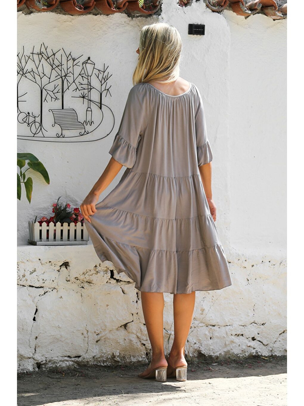 İtalyan Koyu Bej Havuz Yaka Fırfırlı Kol Eteği Fırfırlı Dokuma Casual Elbise-6