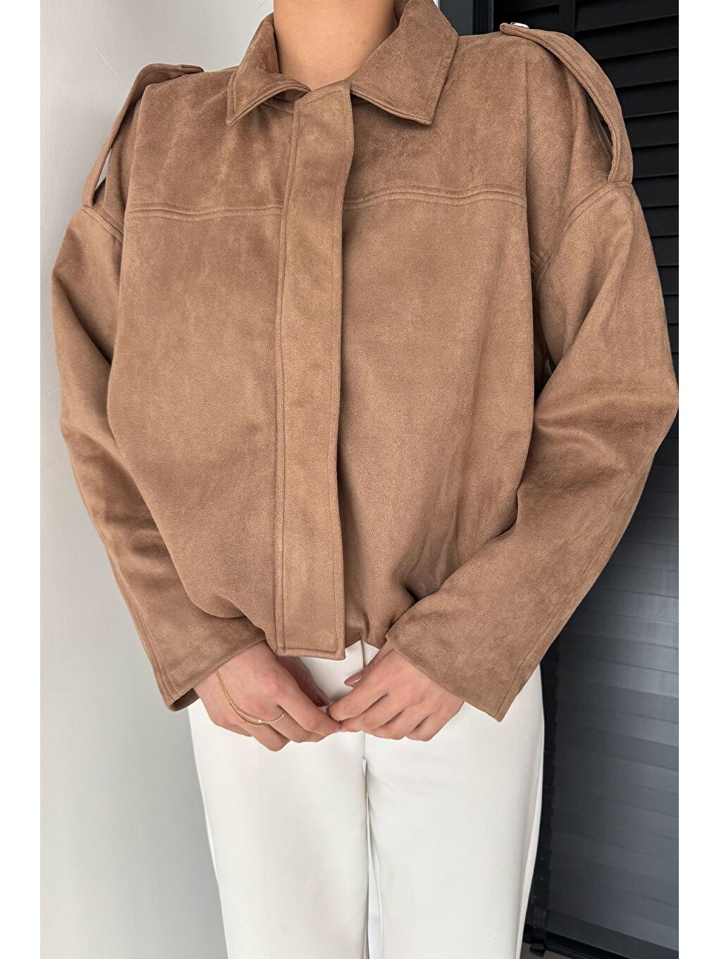 Ekru Kadın Bel Büzgülü Fermuarlı Ve Çıtçıtlı Süet Ceket-2