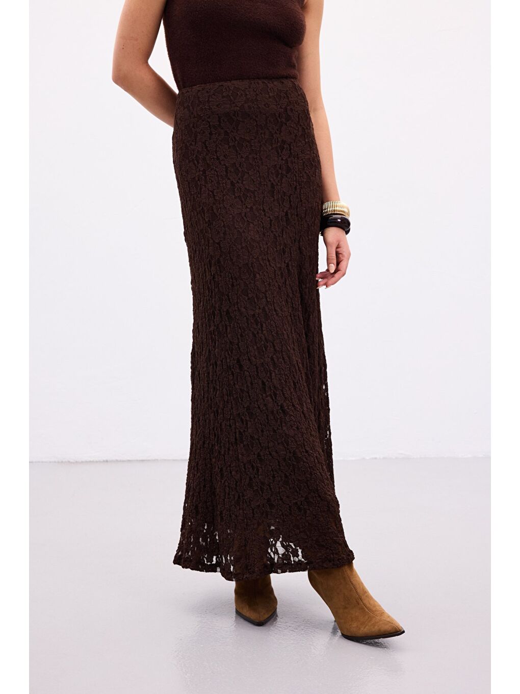 Kahverengi Dantelli Uzun Etek - Kahve-3