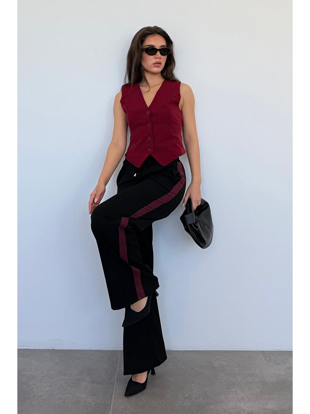 Siyah Şerit Detaylı Bol Paça Kadın Pantolon Mg2441-4