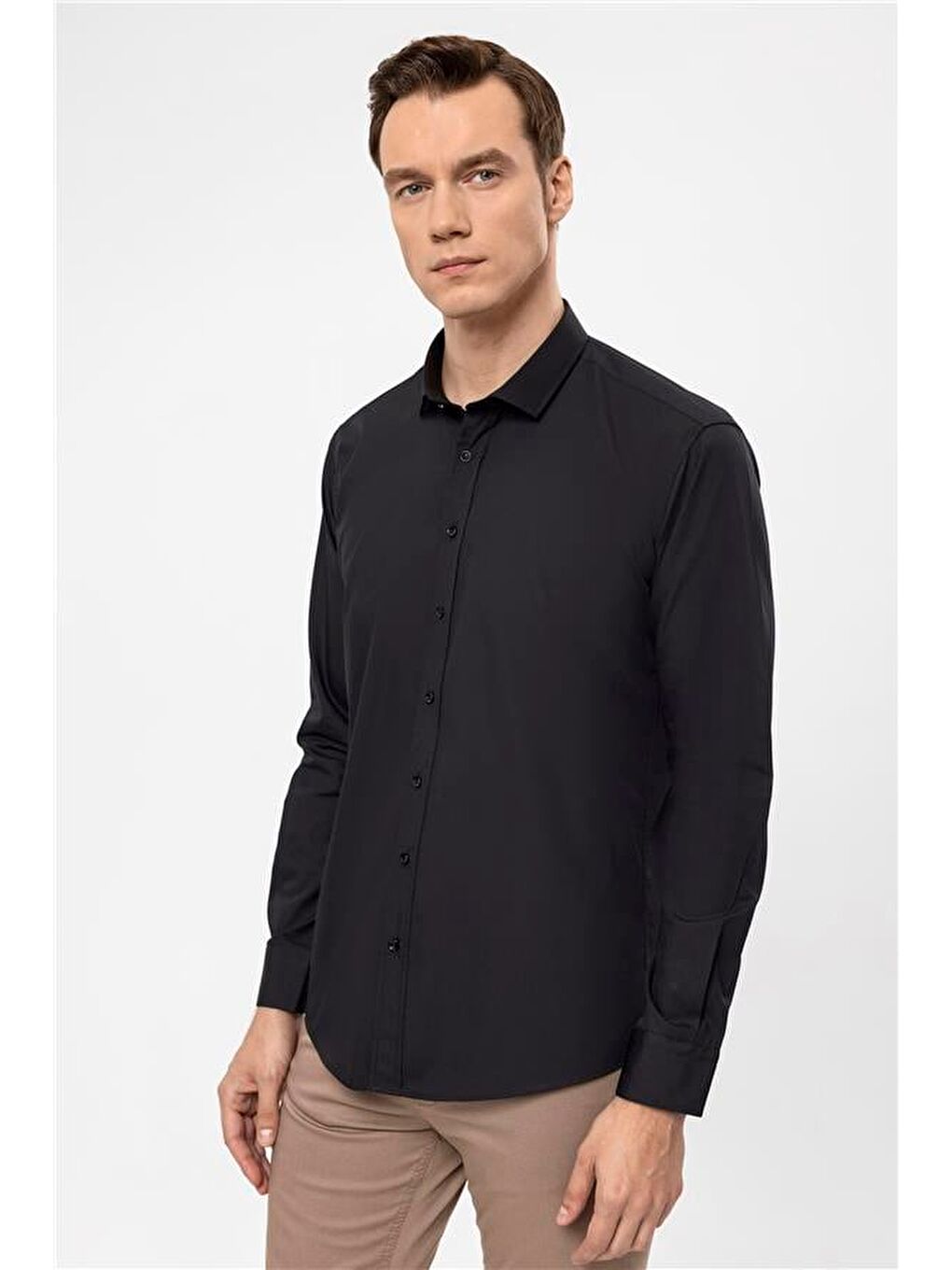 Siyah Slim Düz Klasik Yaka Gömlek