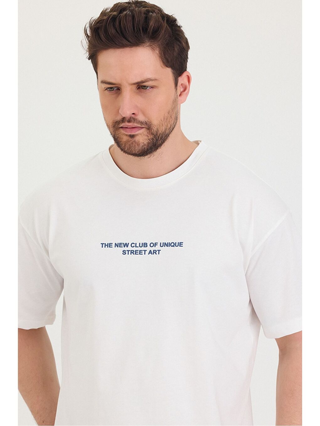 Beyaz Bisiklet Yaka Oversize Ön ve Arka Baskılı Salaş Unisex Tişört-6