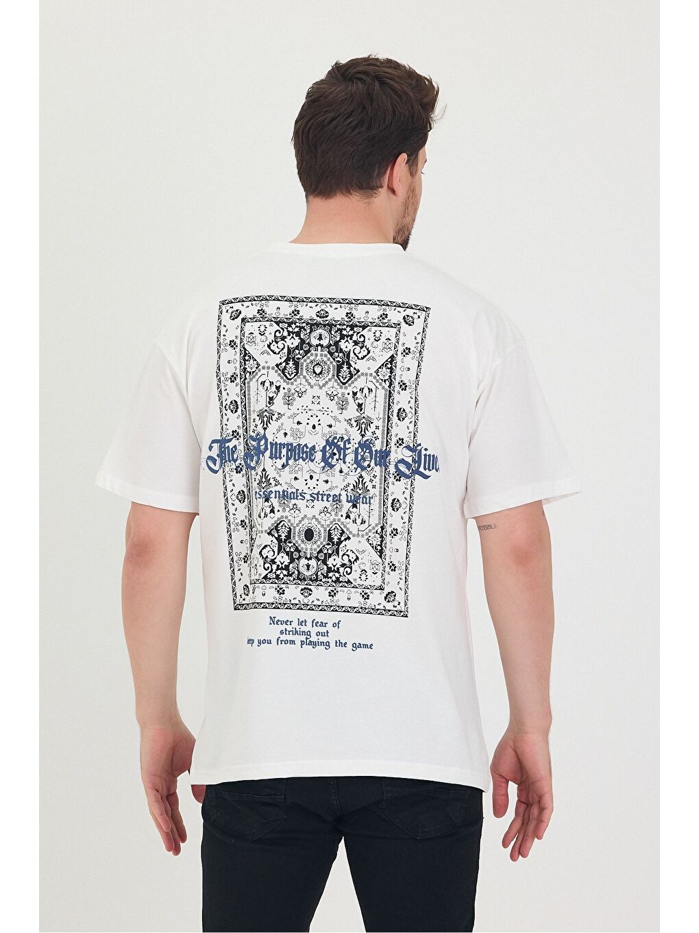 Beyaz Bisiklet Yaka Oversize Ön ve Arka Baskılı Salaş Unisex Tişört-7