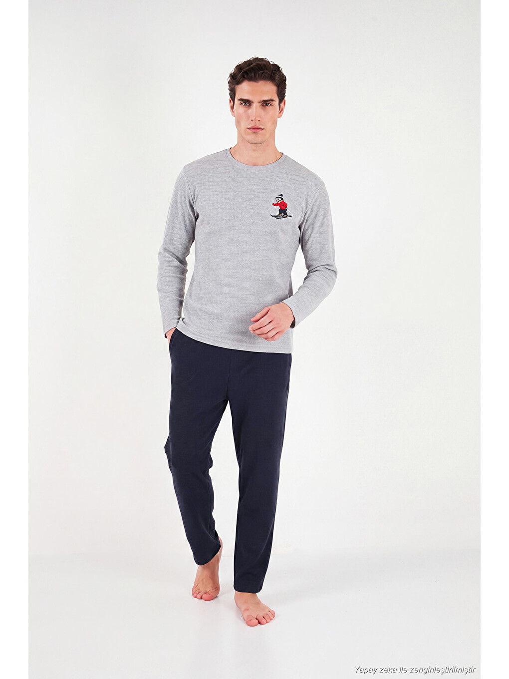 Gri Nakışıklı Yumuşak Dokulu Bisiklet Yaka Pijama Takımı 6575010-4