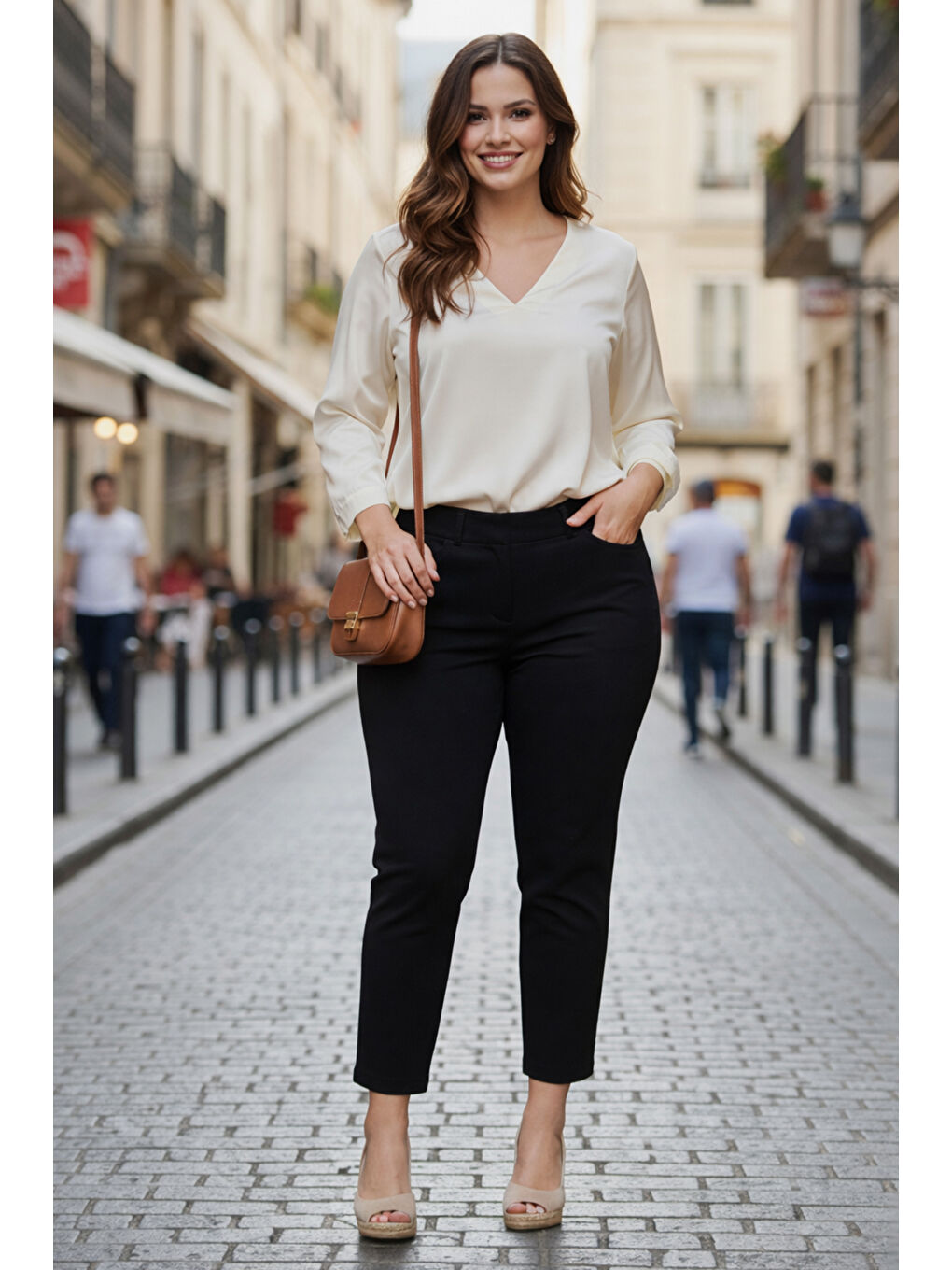 Büyük Beden Kadın Beli Lastikli Punto Kumaş Battal Pantolon 05 Siyah-3