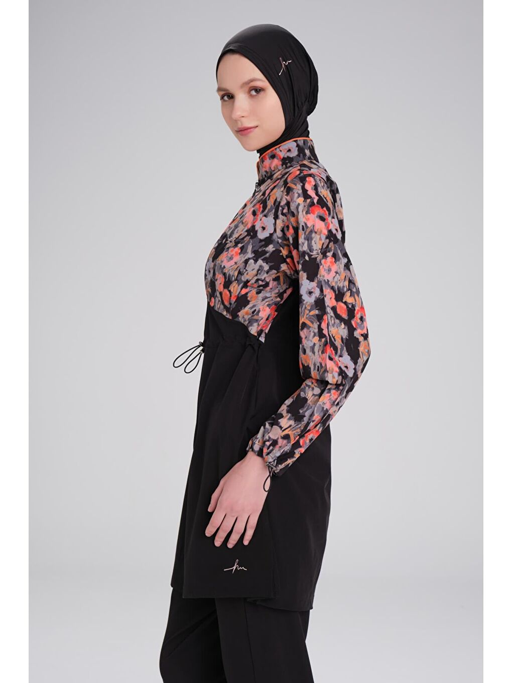 Desenli Siyah Esnek Dokuma 6 Parça Tam Tesettür Mayo Takımı 3089-4