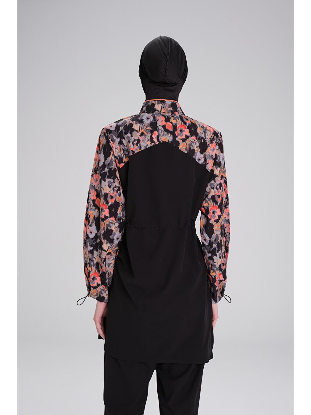 Desenli Siyah Esnek Dokuma 6 Parça Tam Tesettür Mayo Takımı 3089-5