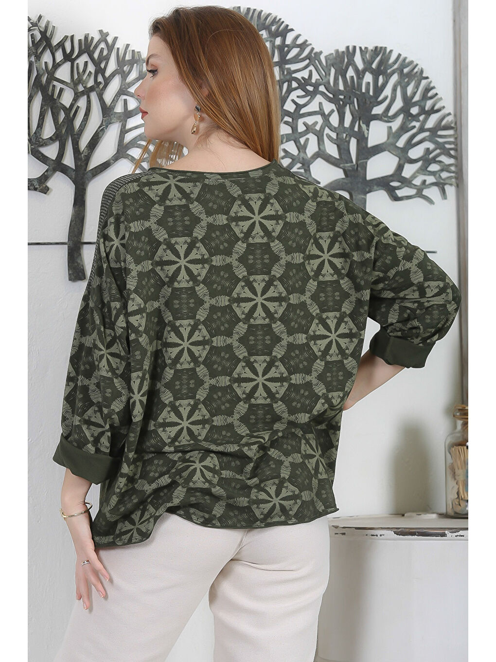 İtalyan Koyu Yeşil Yuvarlak Yaka Uzun Kol Pul Payetli Baskılı 2 İplik Şardonsuz Casual Örme Bluz-5