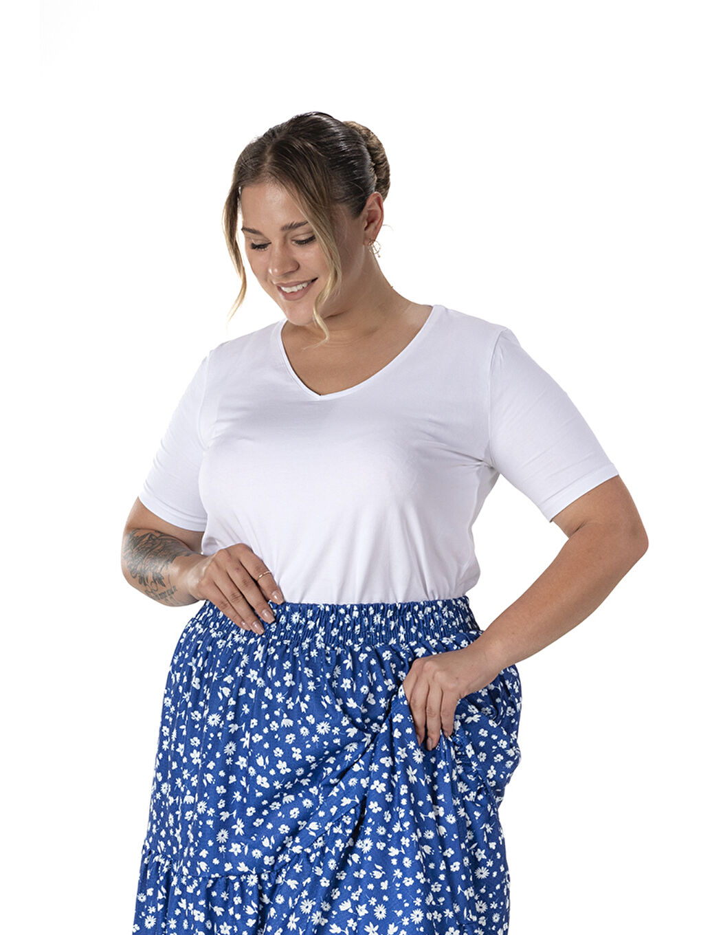 Beyaz Büyük Beden Kısa Kol Basic T-shirt 12481903-3