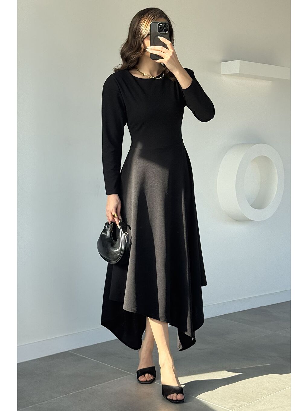 Siyah Kadın Bisiklet Yaka Sırt Fermuarlı Asimetrik Kesim Kiloş Elbise-4