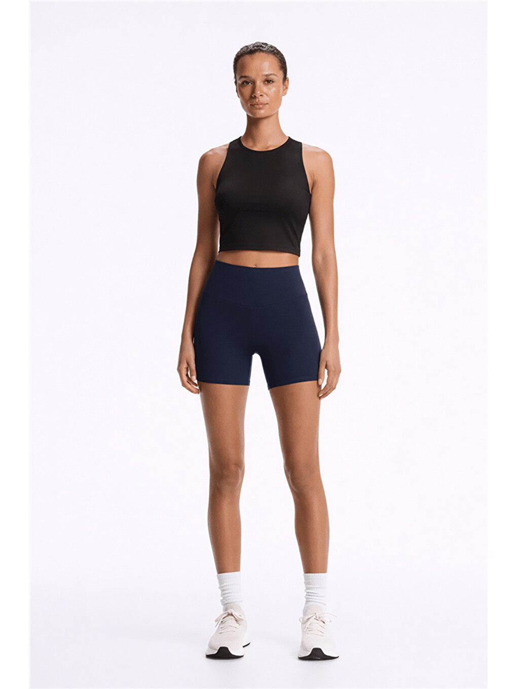 Siyah Crop Fit Bisiklet Yaka Atlet 26Y0713K1-1