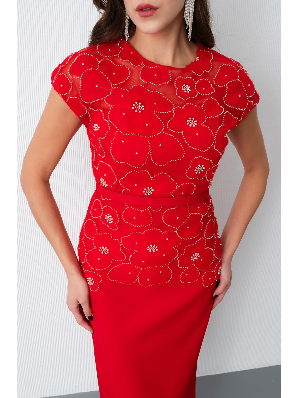 Kadın Kırmızı Dantelli Midi Abiye Elbise-4